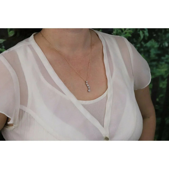 10K/14K Gold Genuine 0.50cttw Diamond Necklace – Vintage  10k Yellow Gold .50 Carat Diamond Journey Necklace 18 inch chain